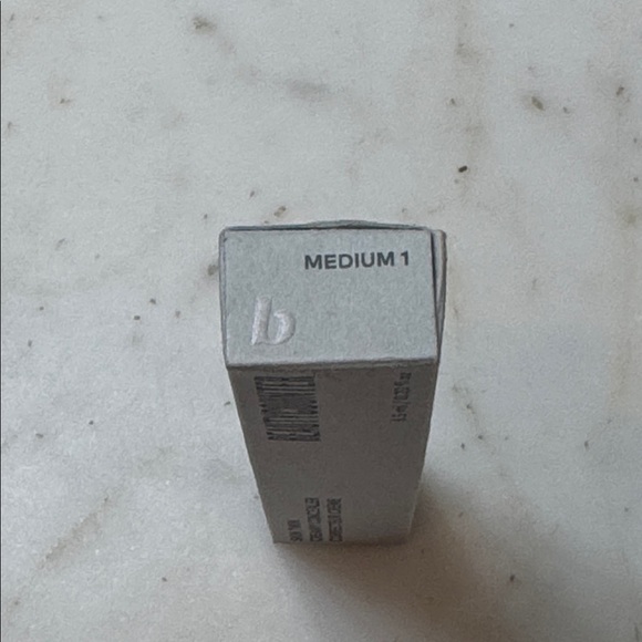 BeautyCounter Concealer - Picture 2 of 4